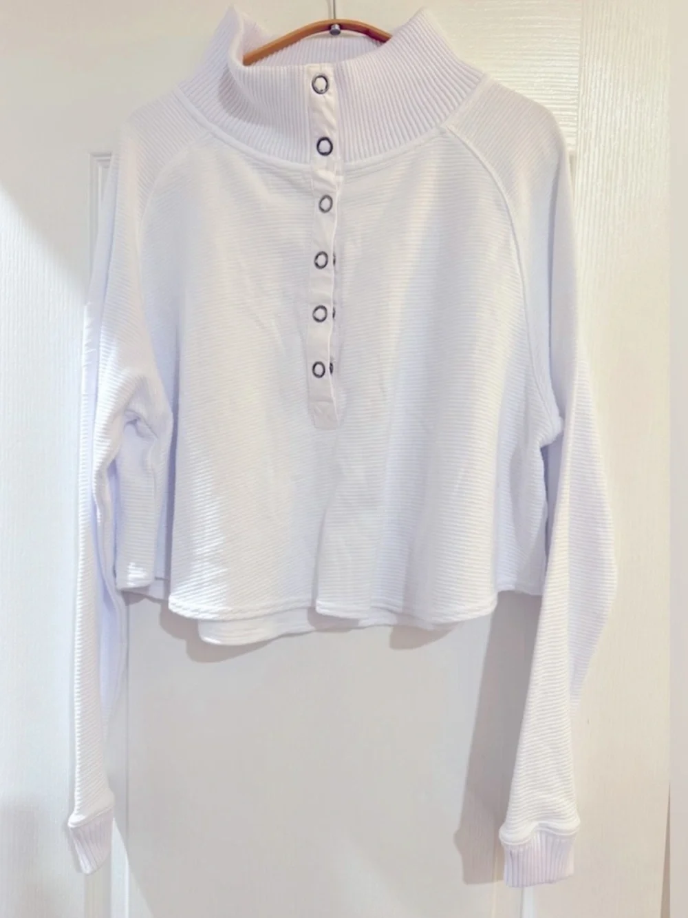 NWT Free People Movement So Fly Henley Layer Medium - Picture 4 of 5